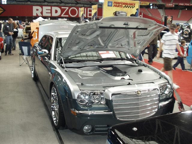 Chrysler 300C Custom Two-Tone | Deluxe Customs
