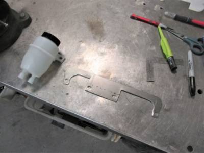 Brake Filler Mount (4)